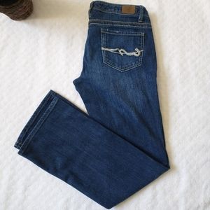 American rag boot size 5-R.    D